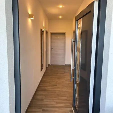 Privatespa - Meine Wellness Oase Apartment *